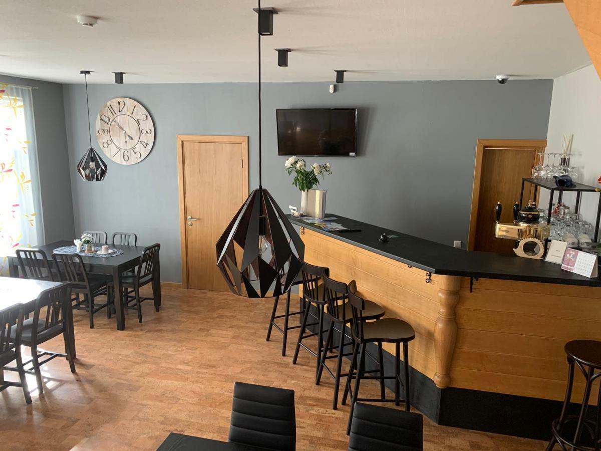 Portoss Otel Ventspils Dış mekan fotoğraf