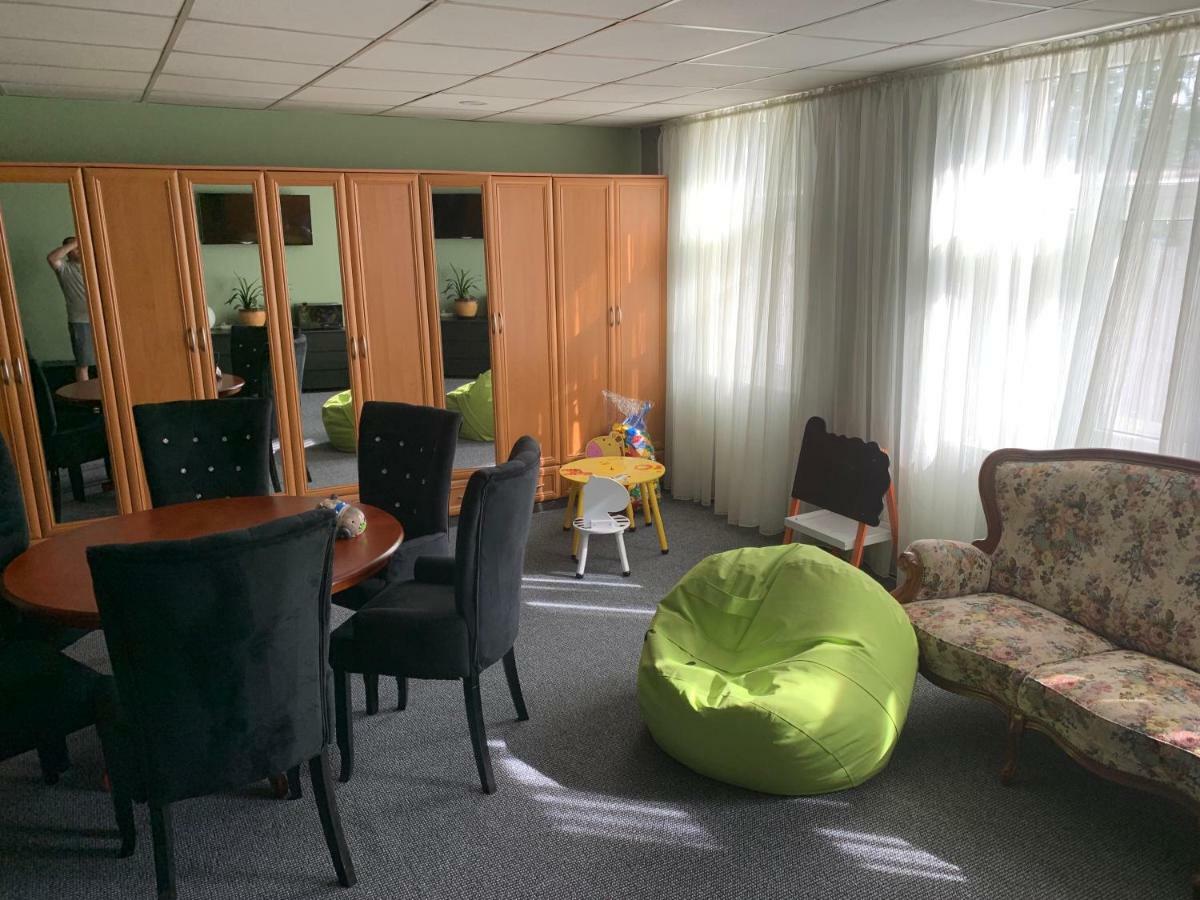 Portoss Otel Ventspils Dış mekan fotoğraf